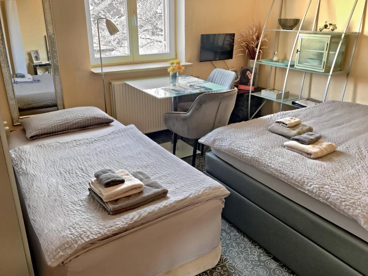 Lion Homestay Мюнхен Екстериор снимка